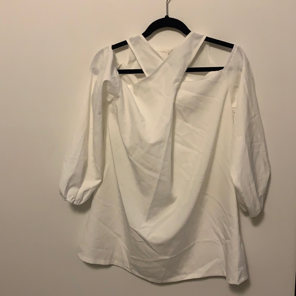 She in, M, white dress top